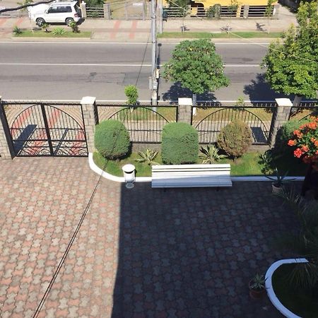 Hotel George'S House Kobuleti Esterno foto